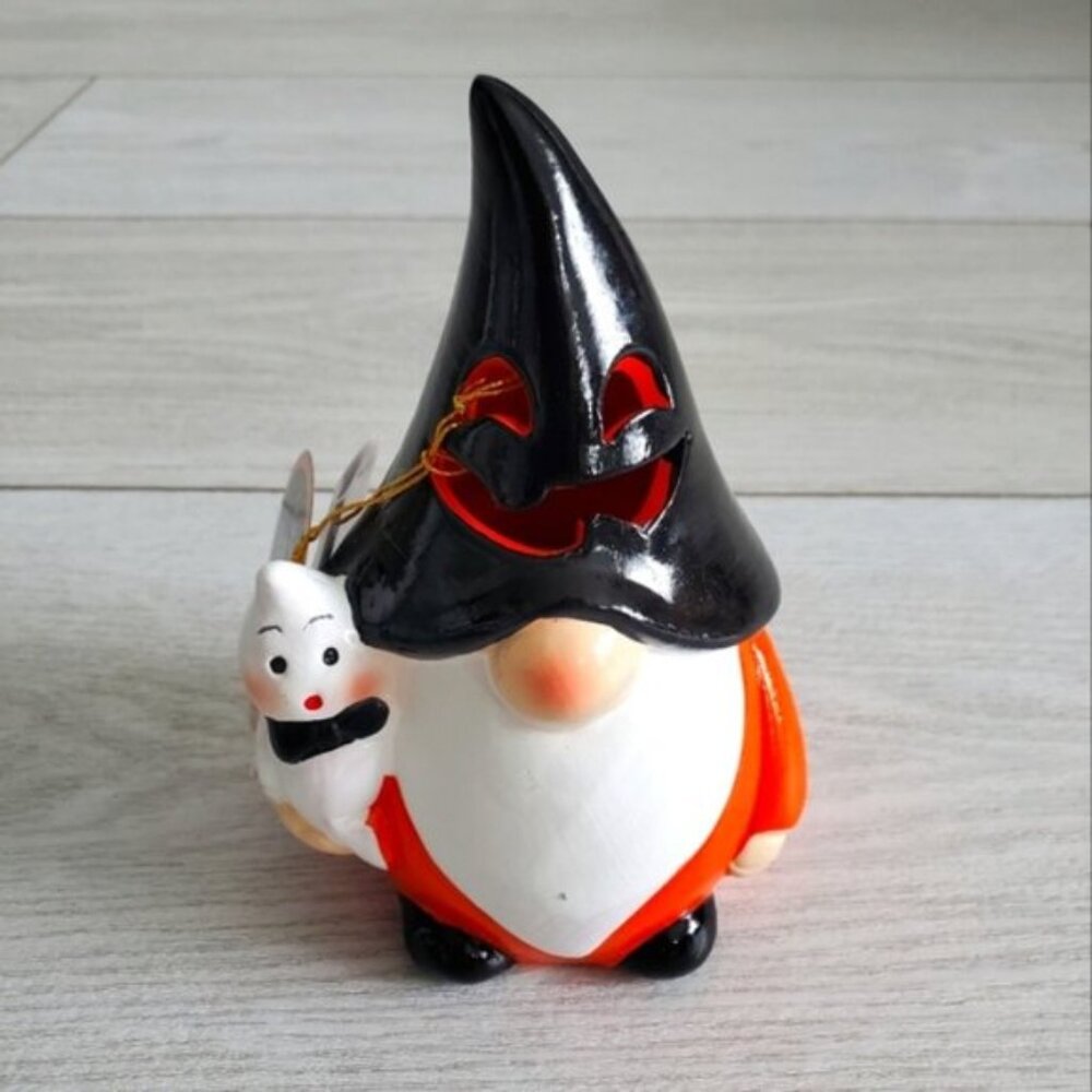 NWT Halloween Gnome Ghost Light Up LED Ceramic Forest Fairy Woodland Night Light
